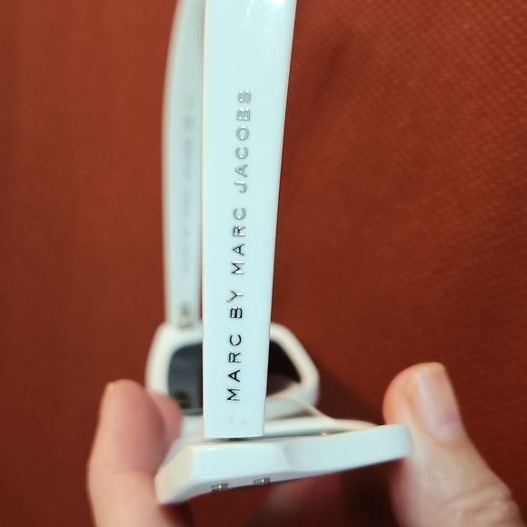 Marc by Marc Jacobs White Sunglasses - Picture 3 of 9